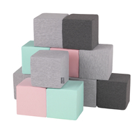 KiddyMoon blocs mous pour bébé cubes de construction en mousse, cubes: gris clair/gris foncé/rose/menthe, 12 Pieces