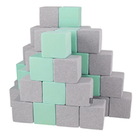KiddyMoon blocs mous pour bébé cubes de construction en mousse, cubes: gris clair/menthe, 48 Pieces