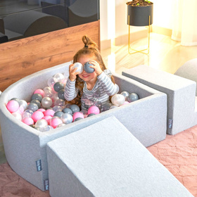 KiddyMoon Aire De Jeux en Mousse avec Quart Angulaire Piscine À Balles pour Bébé, gris clair: perle/gris/transparent/rose poudré, Piscine (200 Balles) + Version 1