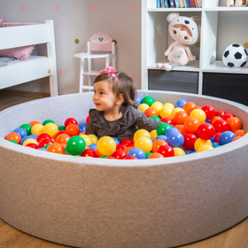 KiddyMoon Piscine À Balles Grande Carré pour Bébé, Fabriqué en UE, gris clair:jaune-vert-bleu-rouge-orange, 120x30cm/200 balles
