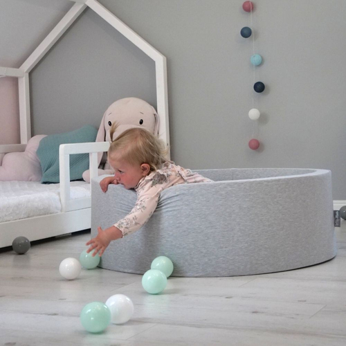 KiddyMoon Piscine à Balles ∅ 7Cm pour Bébé Rond Fabriqué En UE, gris clair:blanc/gris/menthe, 90x30cm/200 Balles