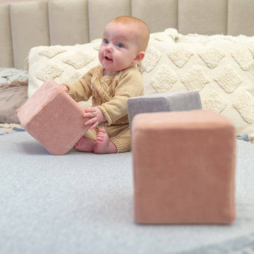 KiddyMoon blocs mous pour bébé cubes de construction en mousse housse velours, cubes: vert forêt-rose de sables-gris de montagnes, 6 Pieces