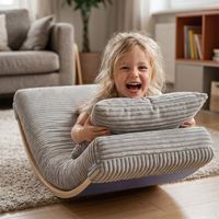 KiddyMoon Planche D'équilibre en Bois Enfant Avec Matelas et Oreiller Balance Board, naturel/gris clair, Planche D'équilibre/Matelas/Oreiller