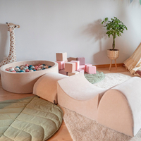 KiddyMoon Aire Velvet De Jeux en Mousse avec Rond Piscine à Balles pour Enfants, beige sableux: beige pastel/rose poudré/perle/rose foncé, Piscine (200 Balles) + Version 5